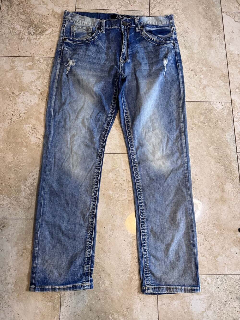 True Luck Men's Distressed Medium Wash Straight Leg Jeans Size 34/32